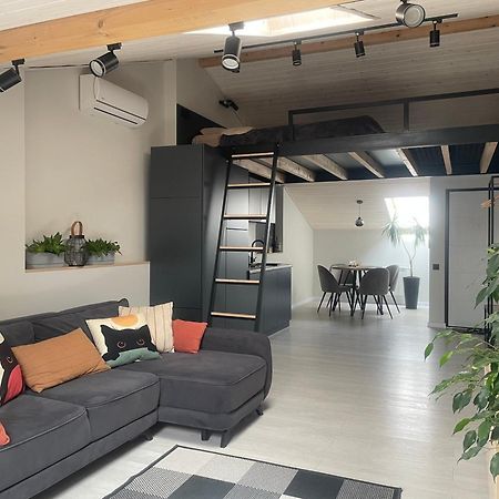 «Гори́Ще На Площі Польський Ринок» Apartment Kamianets-Podilskyi Luaran gambar