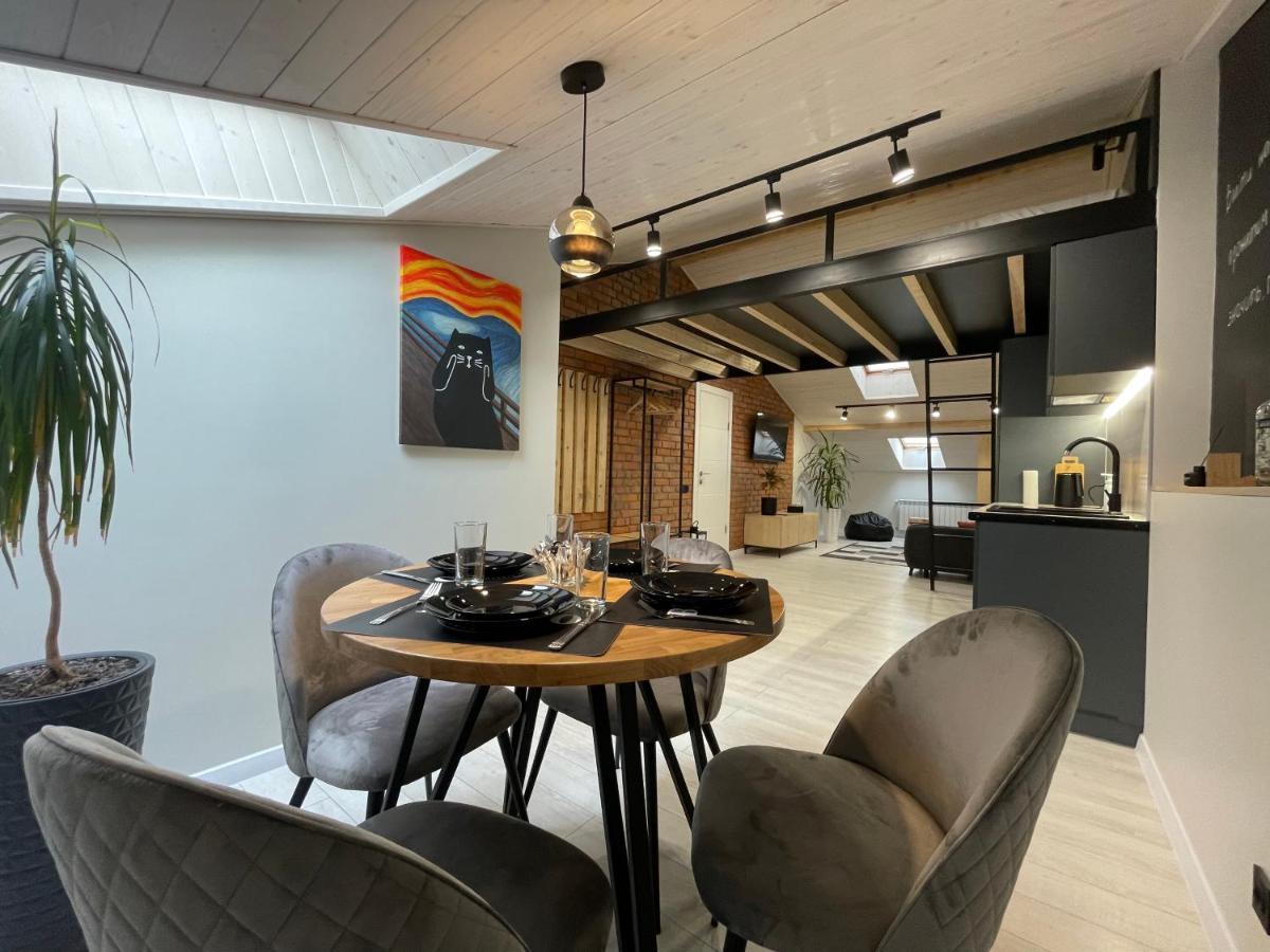 «Гори́Ще На Площі Польський Ринок» Apartment Kamianets-Podilskyi Luaran gambar
