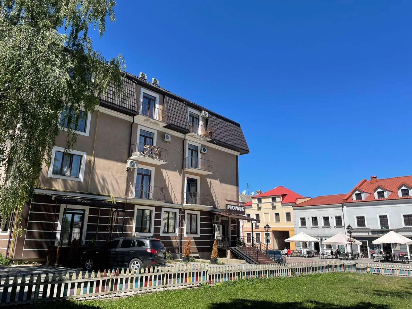 «Гори́Ще На Площі Польський Ринок» Apartment Kamianets-Podilskyi Luaran gambar