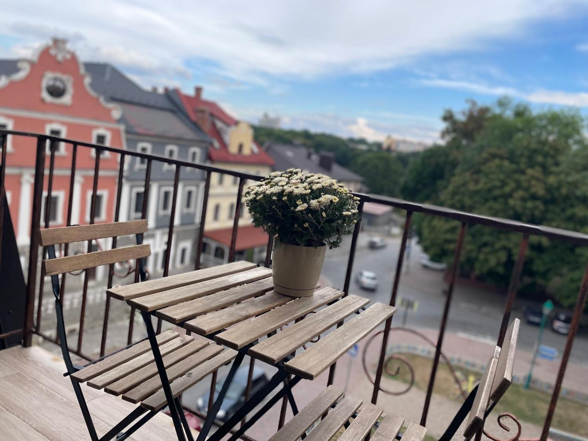 «Гори́Ще На Площі Польський Ринок» Apartment Kamianets-Podilskyi Luaran gambar