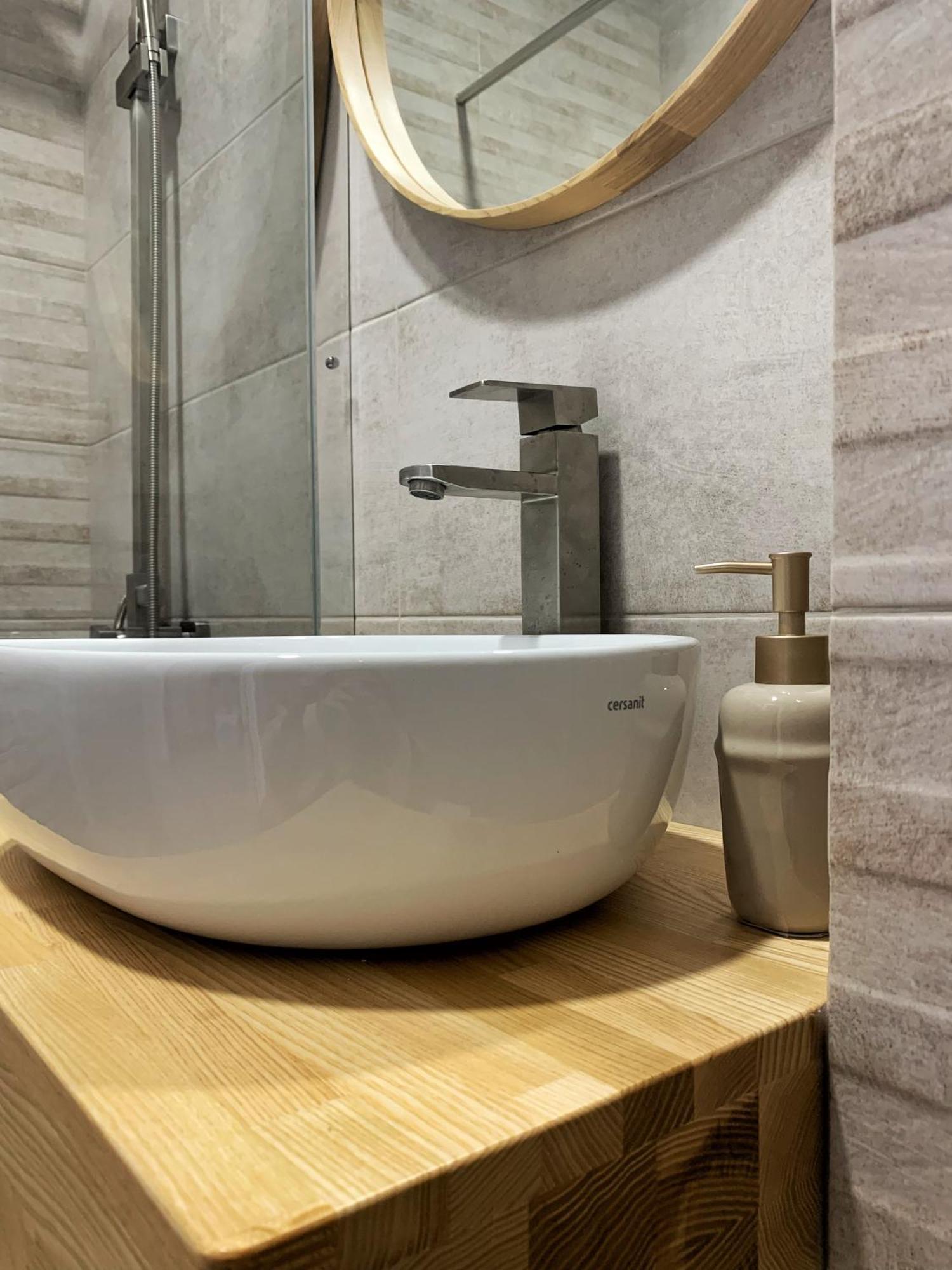 «Гори́Ще На Площі Польський Ринок» Apartment Kamianets-Podilskyi Bilik gambar